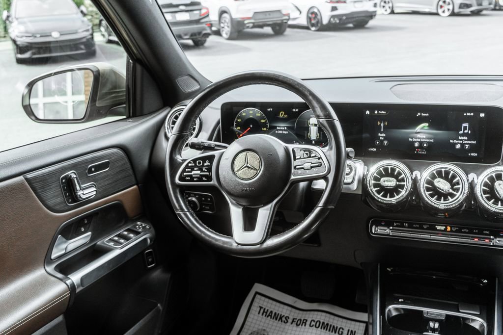 Used 2021 Mercedes-Benz GLB 250 GLB 250 image 11