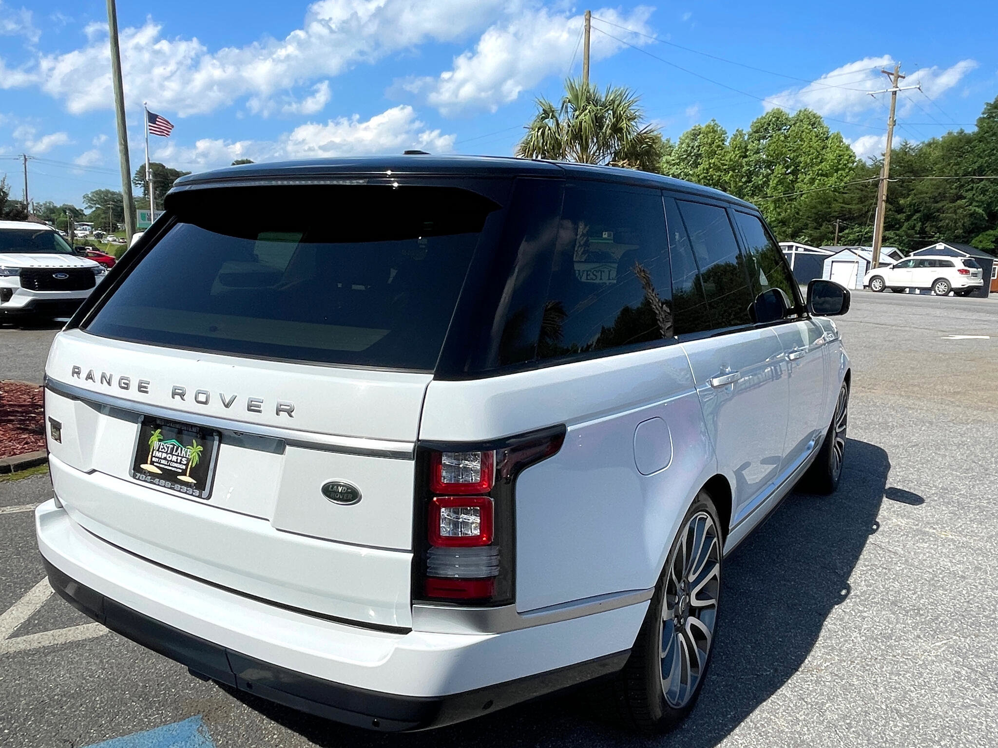 Used 2015 Land Rover Range Rover Autobiography image 7