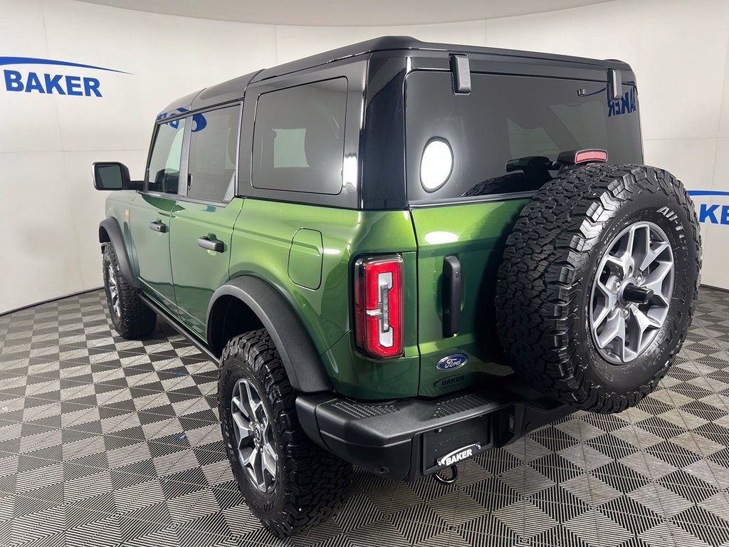 Used 2024 Ford Bronco Badlands AWD/4WD image 3