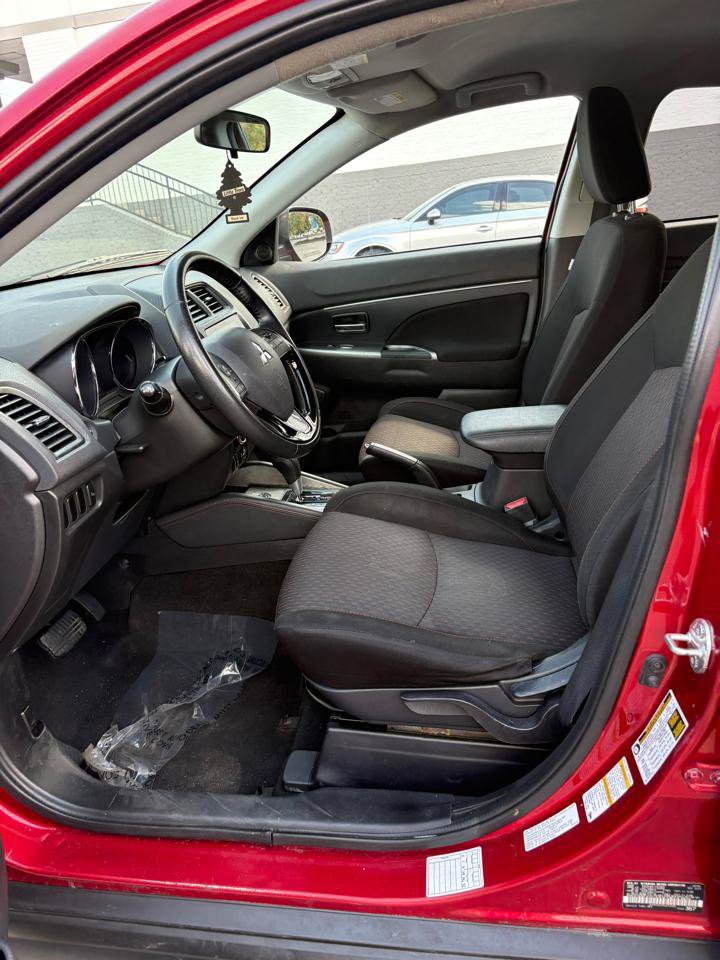 Used 2019 Mitsubishi Outlander Sport SE AWD/4WD image 10