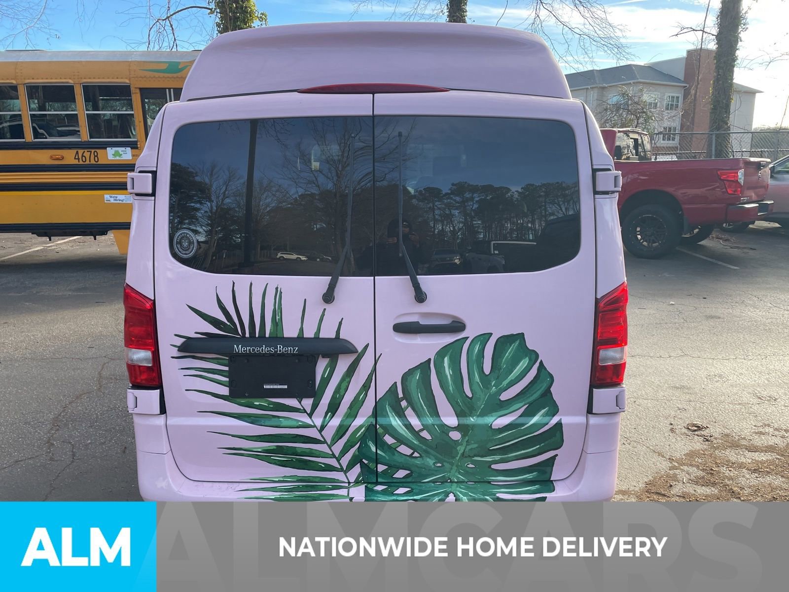 Used 2018 Mercedes-Benz Metris Passenger image 5