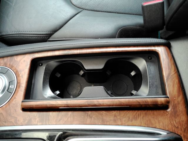 Used 2023 Nissan Armada SL w/ Captain's Chairs Package image 53