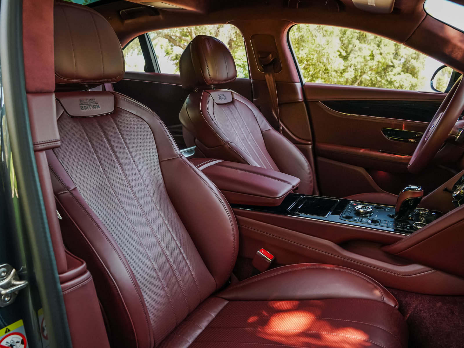 New 2025 Bentley Flying Spur Plug-In Hybrid AWD/4WD image 26
