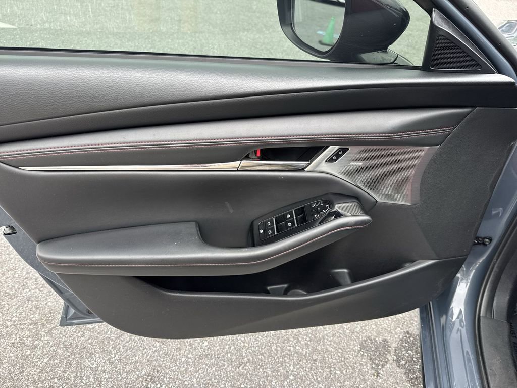 Certified 2022 MAZDA MAZDA3 s FWD image 38