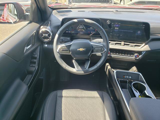 Used 2025 Chevrolet Equinox LT w/ Convenience Package II AWD/4WD image 16