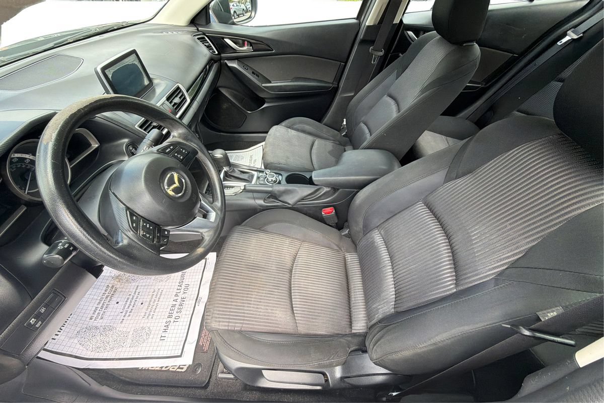 Used 2016 MAZDA MAZDA3 i Sport w/ Preferred Equipment Package FWD image 9