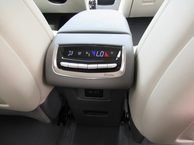 Used 2020 Cadillac XT6 Premium Luxury AWD/4WD image 37