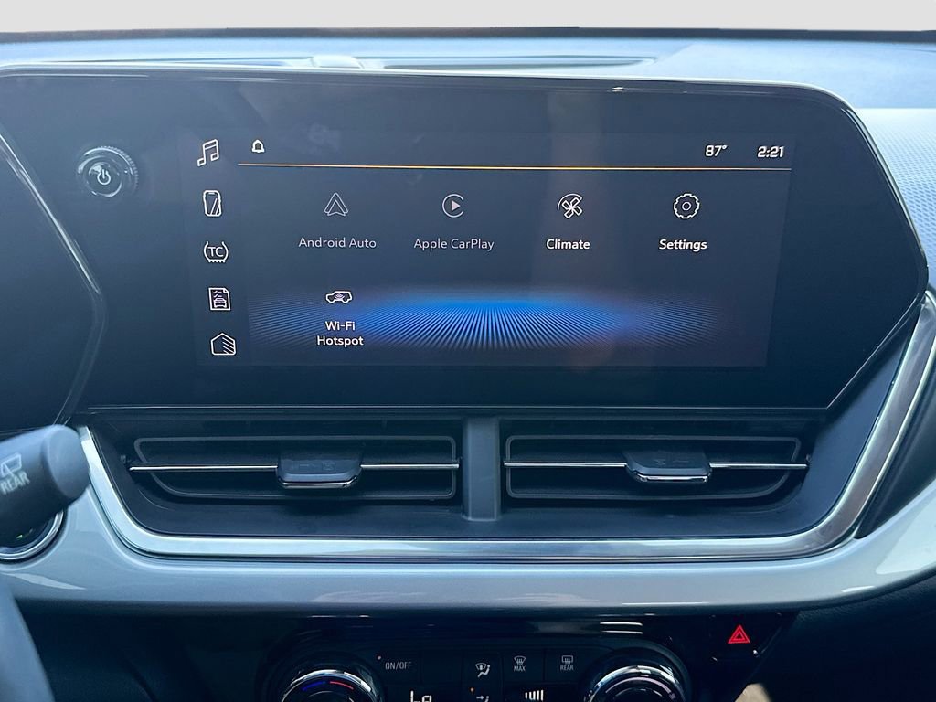 Used 2024 Chevrolet Trax LT w/ Driver Confidence Package image 12