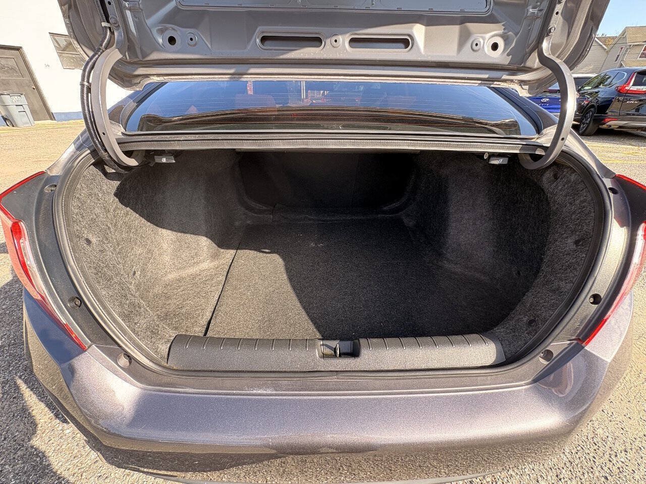 Used 2018 Honda Civic EX image 32