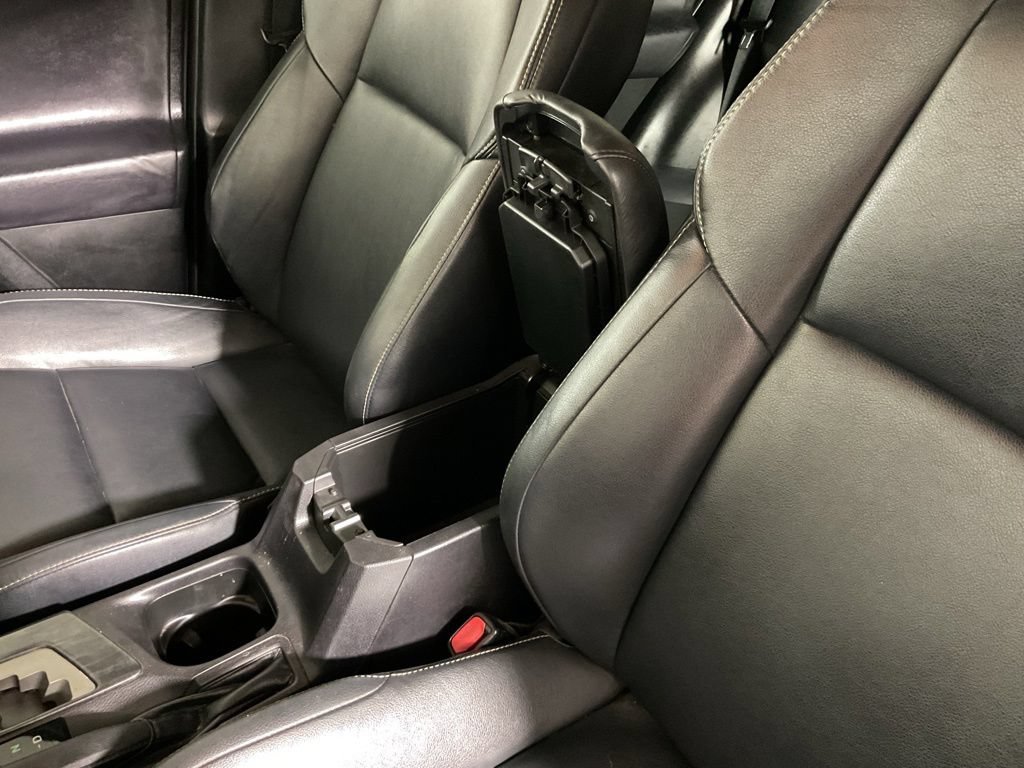 Used 2017 Toyota RAV4 Platinum w/ All Weather Liner Package AWD/4WD image 33