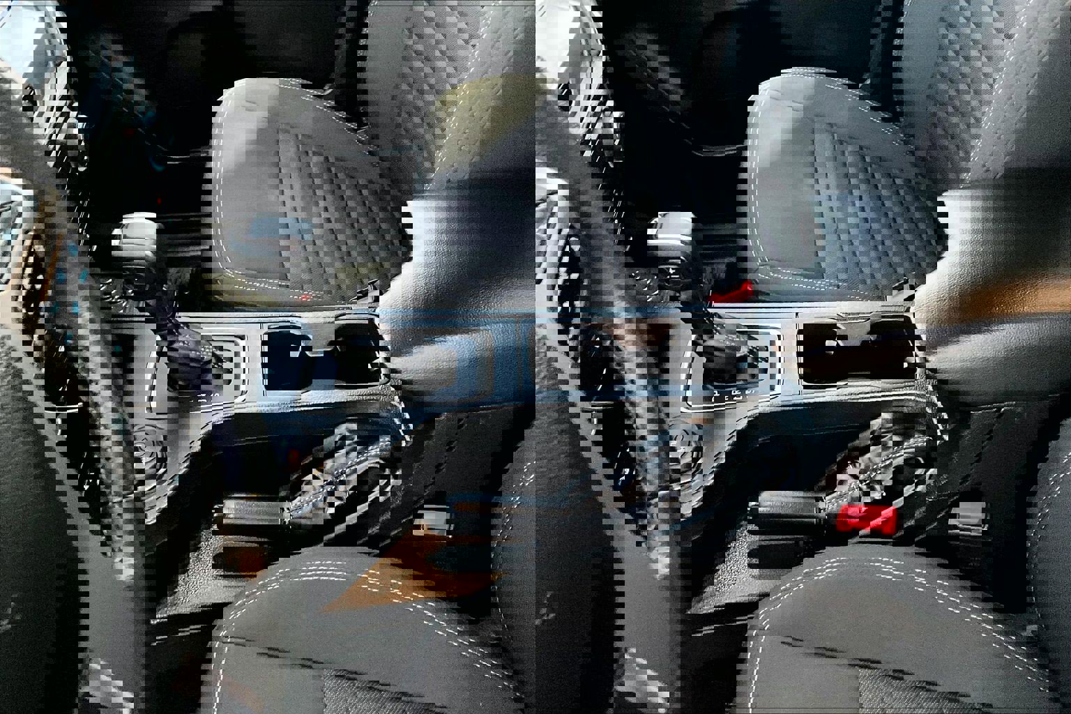 Used 2023 Ford Ranger XLT w/ Equipment Group 301A Mid image 15