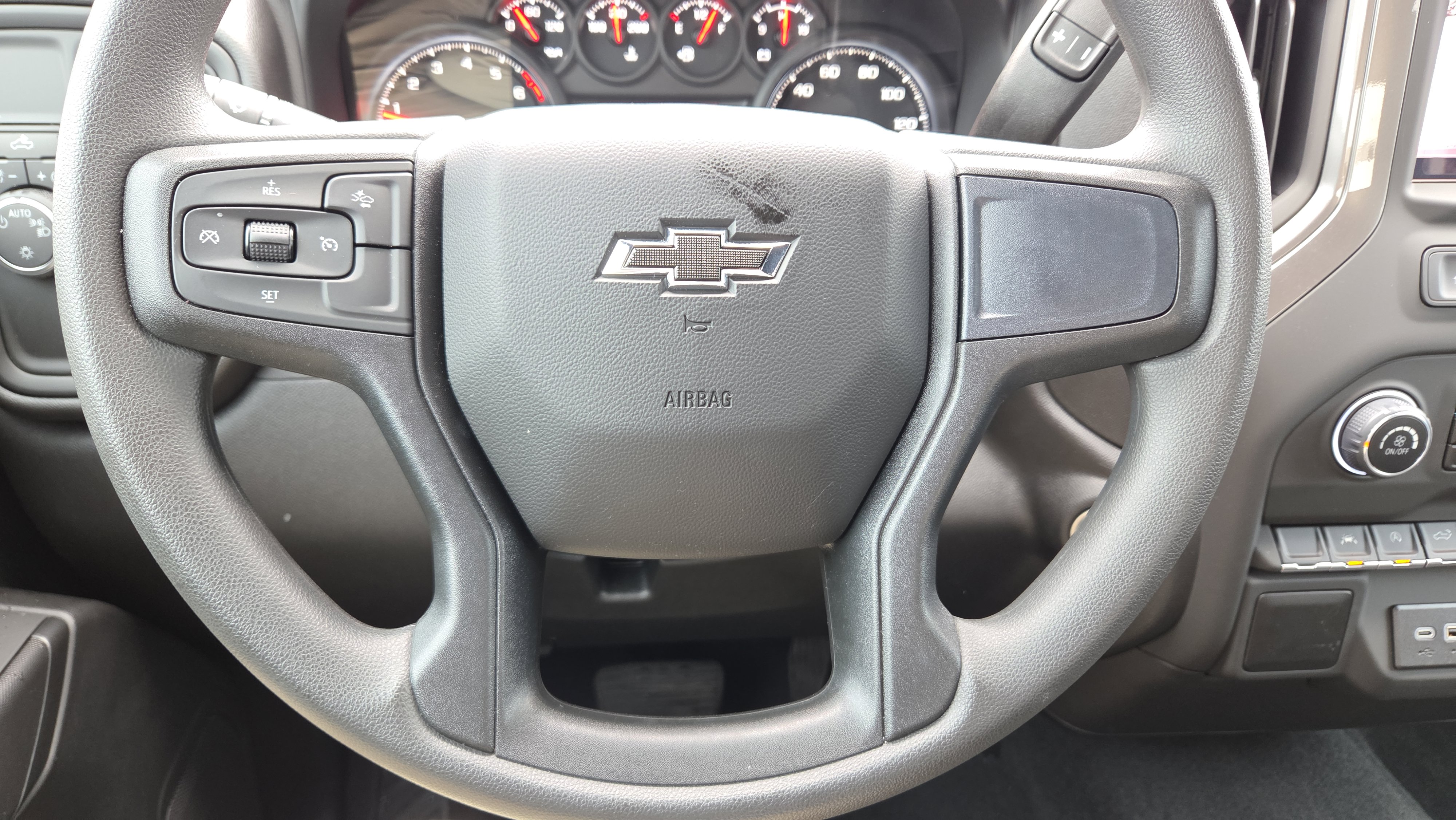 Used 2025 Chevrolet Silverado 1500 Custom w/ Rally Edition RWD image 30