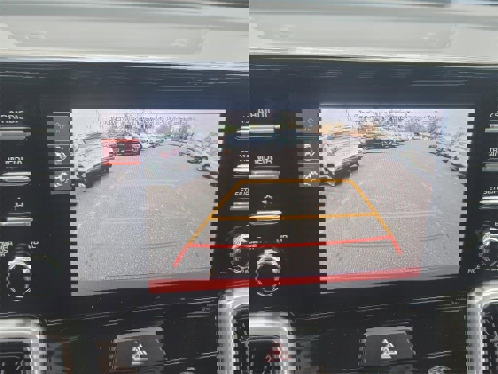 Used 2023 Kia Sorento LX image 33