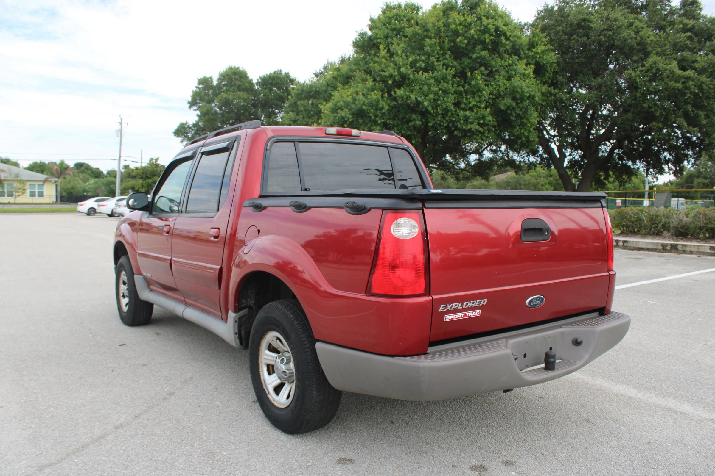 Used 2001 Ford Explorer Sport Trac 4x4 image 6