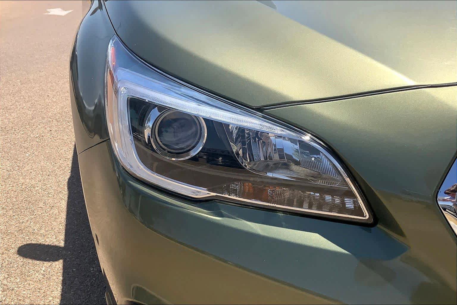 Used 2017 Subaru Outback 2.5i Limited AWD/4WD image 28