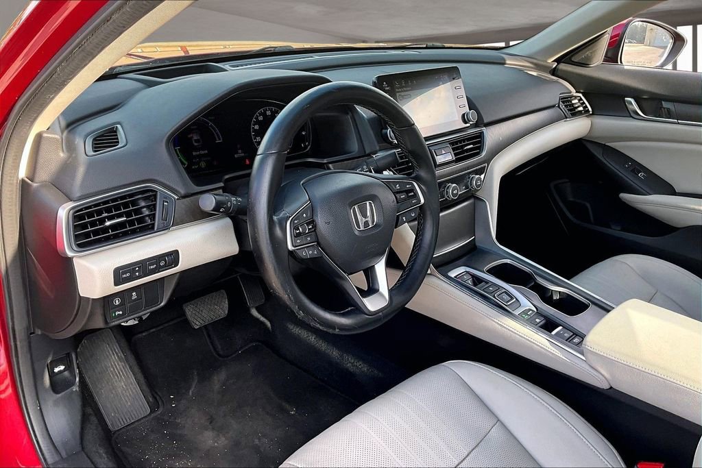 Used 2020 Honda Accord Touring image 17