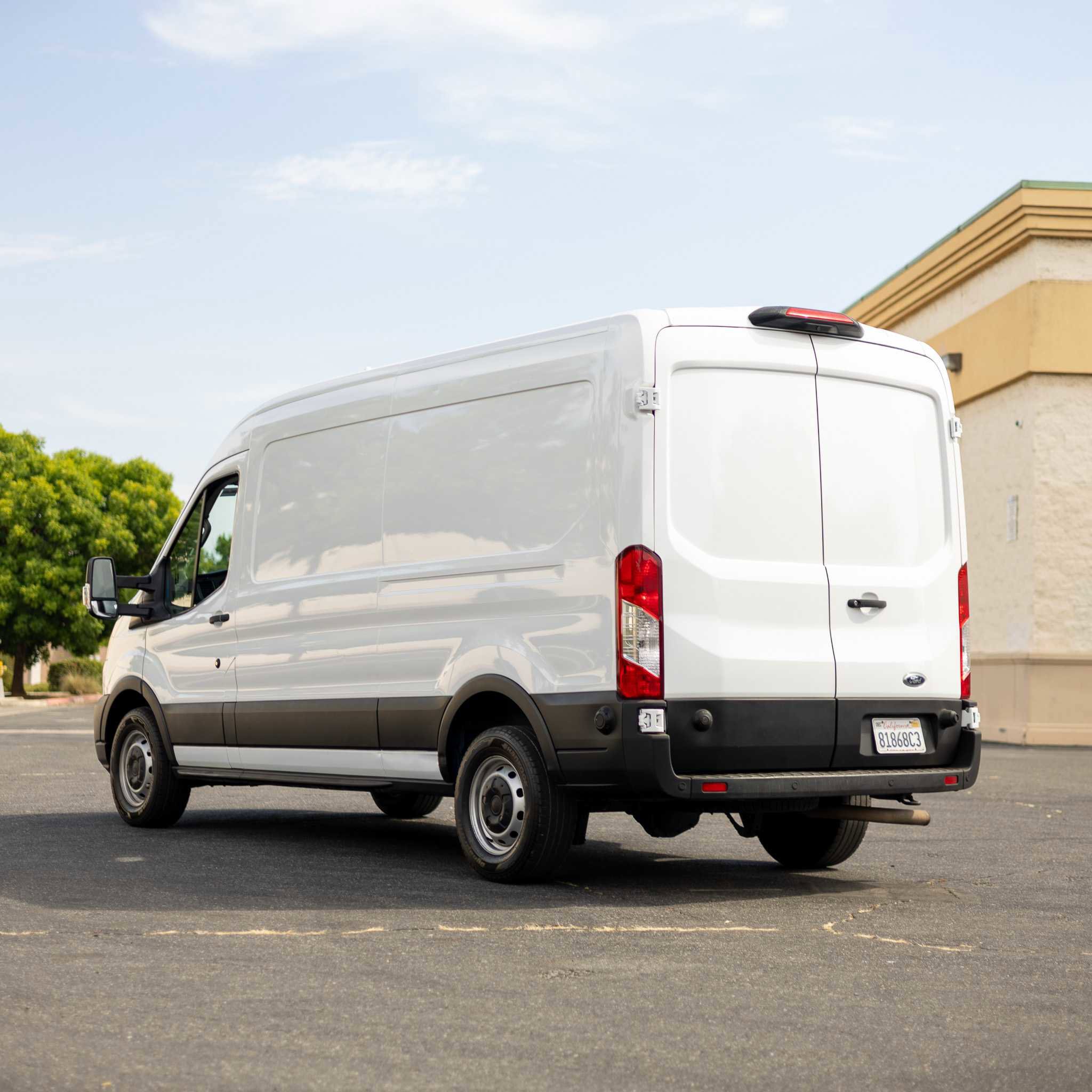 Used 2020 Ford Transit 250 Medium Roof image 5