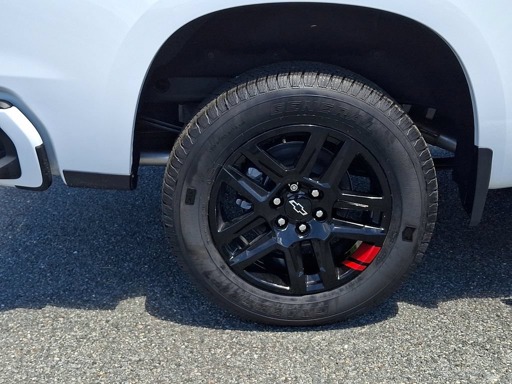 New 2026 Chevrolet Silverado 1500 RST w/ Redline Edition AWD/4WD image 5