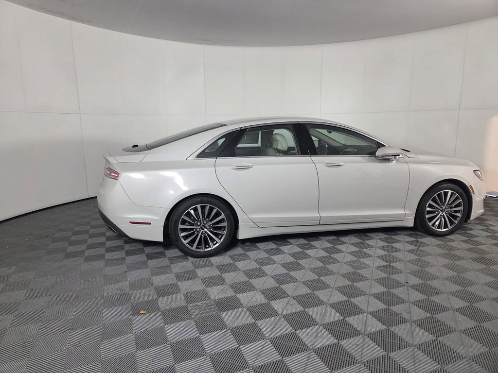 Used 2019 Lincoln MKZ Premiere image 6
