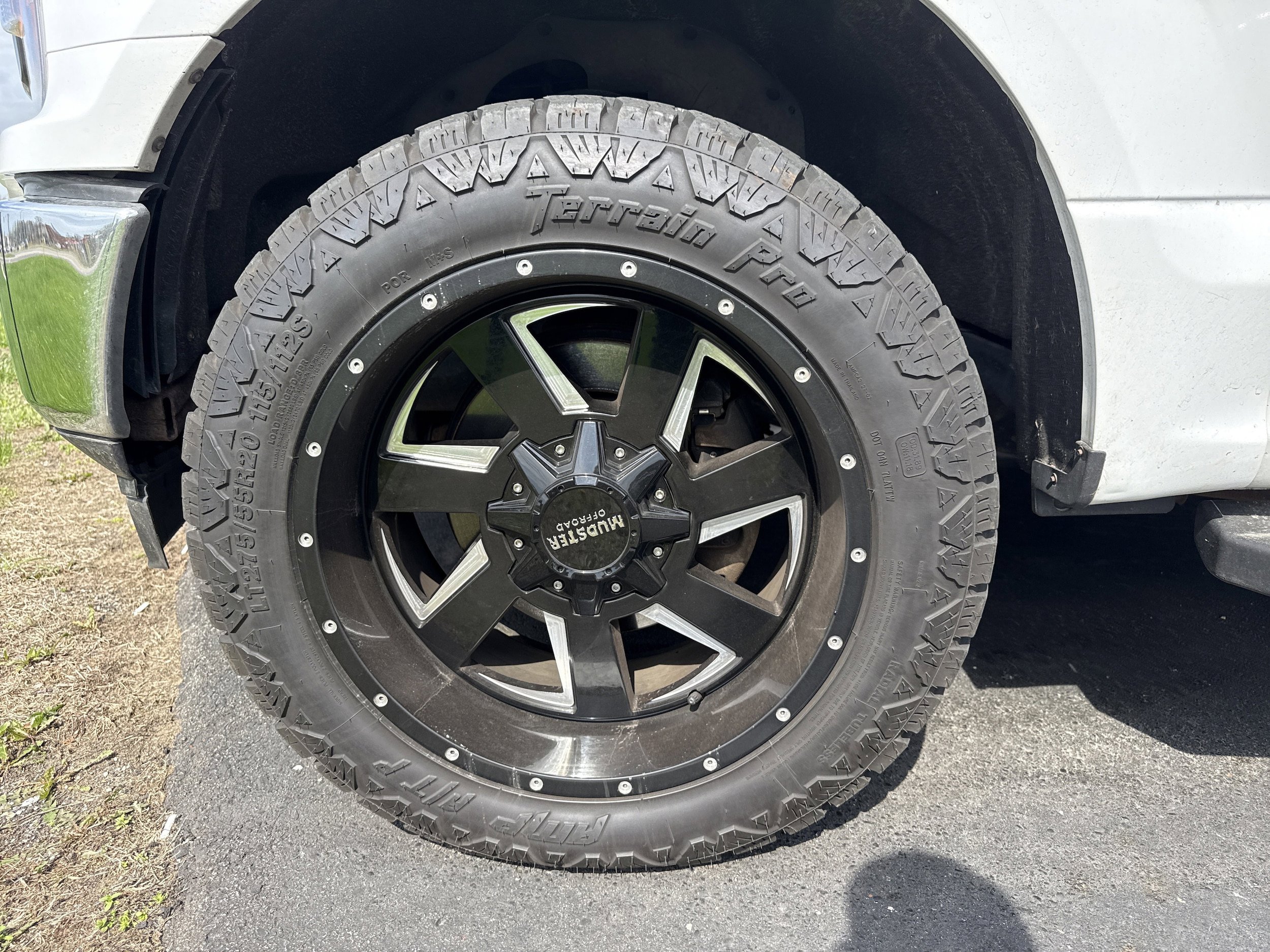 Used 2018 Ford F150 XLT w/ Equipment Group 302A Luxury AWD/4WD image 7