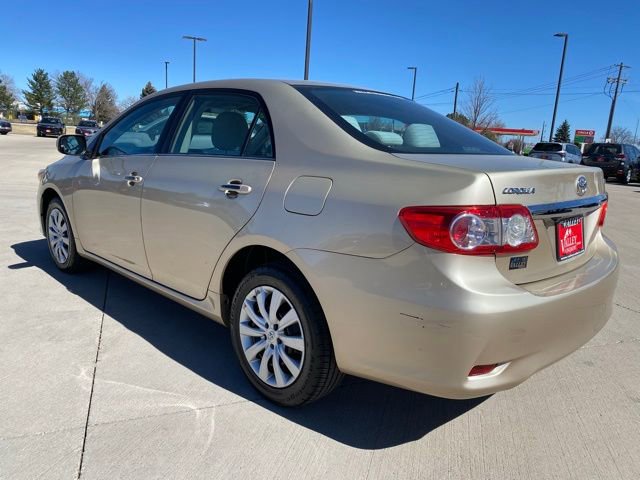 Used 2013 Toyota Corolla LE image 3