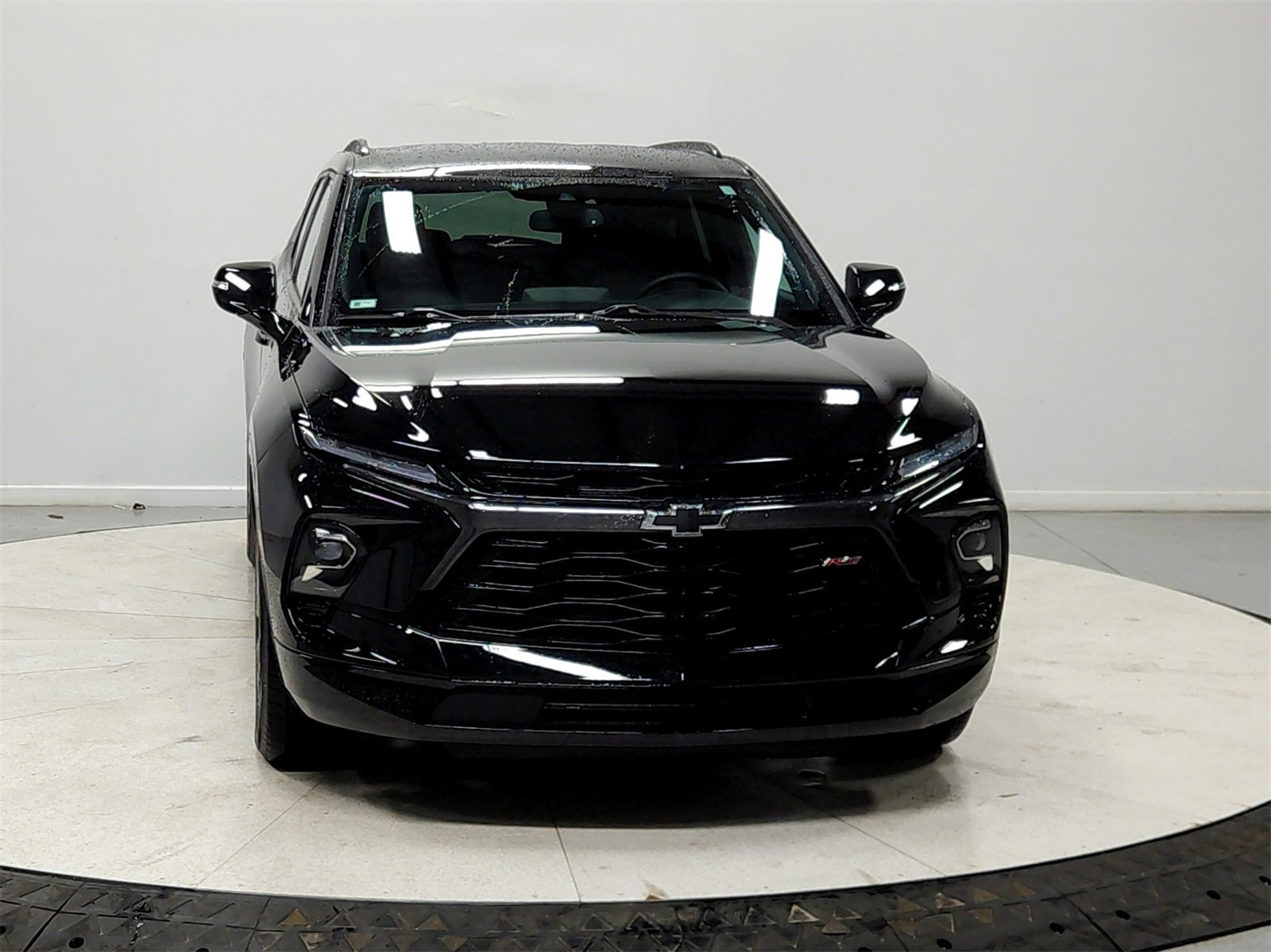 Used 2025 Chevrolet Blazer RS image 2