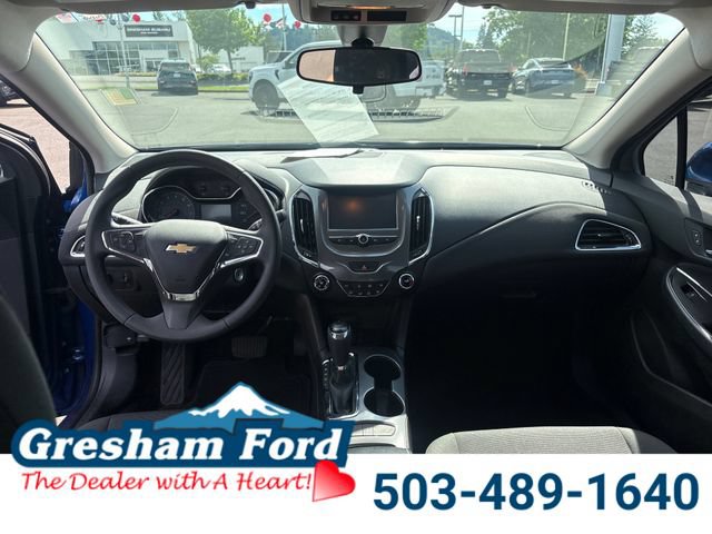 Used 2017 Chevrolet Cruze LT FWD image 17