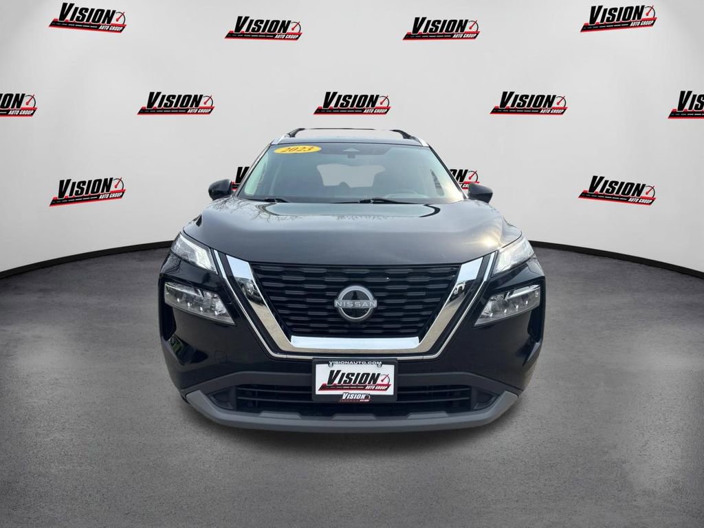 Used 2023 Nissan Rogue SV w/ SV Premium B Package AWD/4WD image 2