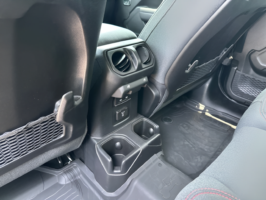 New 2025 Jeep Wrangler Unlimited Rubicon w/ Safety Group AWD/4WD image 32