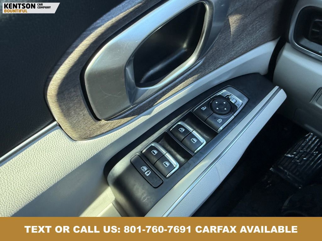Used 2023 Kia Sorento S w/ Panoramic Sunroof Package AWD/4WD image 22