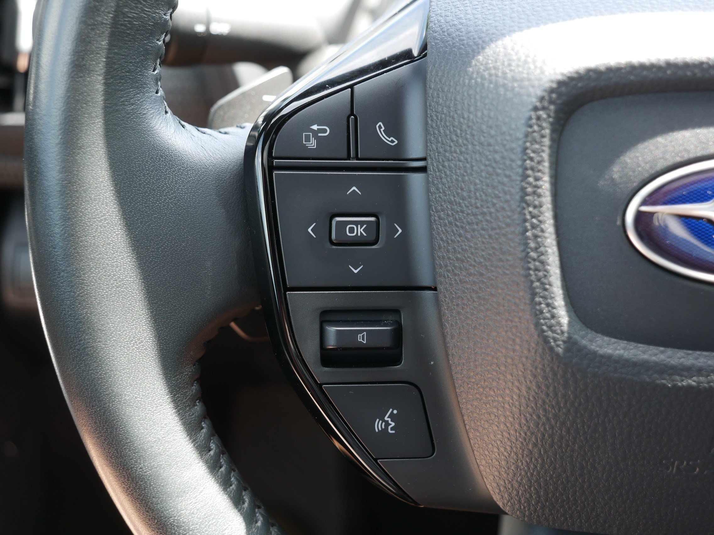Certified 2023 Subaru Solterra AWD image 31