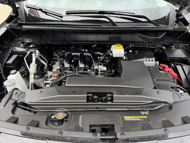 Used 2024 Nissan Pathfinder SV image 26
