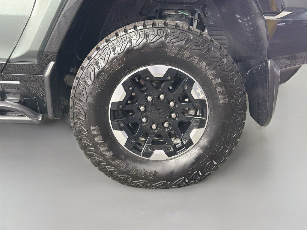Used 2024 GMC Hummer EV 3X w/ Extreme Off-Road Package AWD/4WD image 32