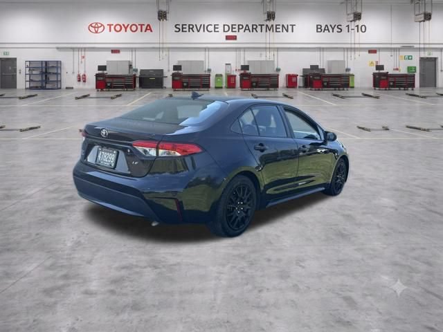 Used 2021 Toyota Corolla LE FWD image 7