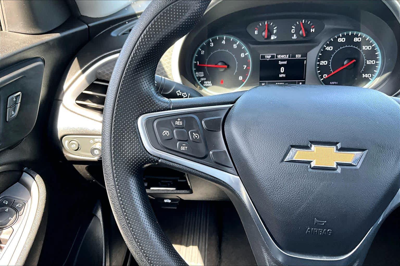 Used 2022 Chevrolet Malibu LS FWD image 24