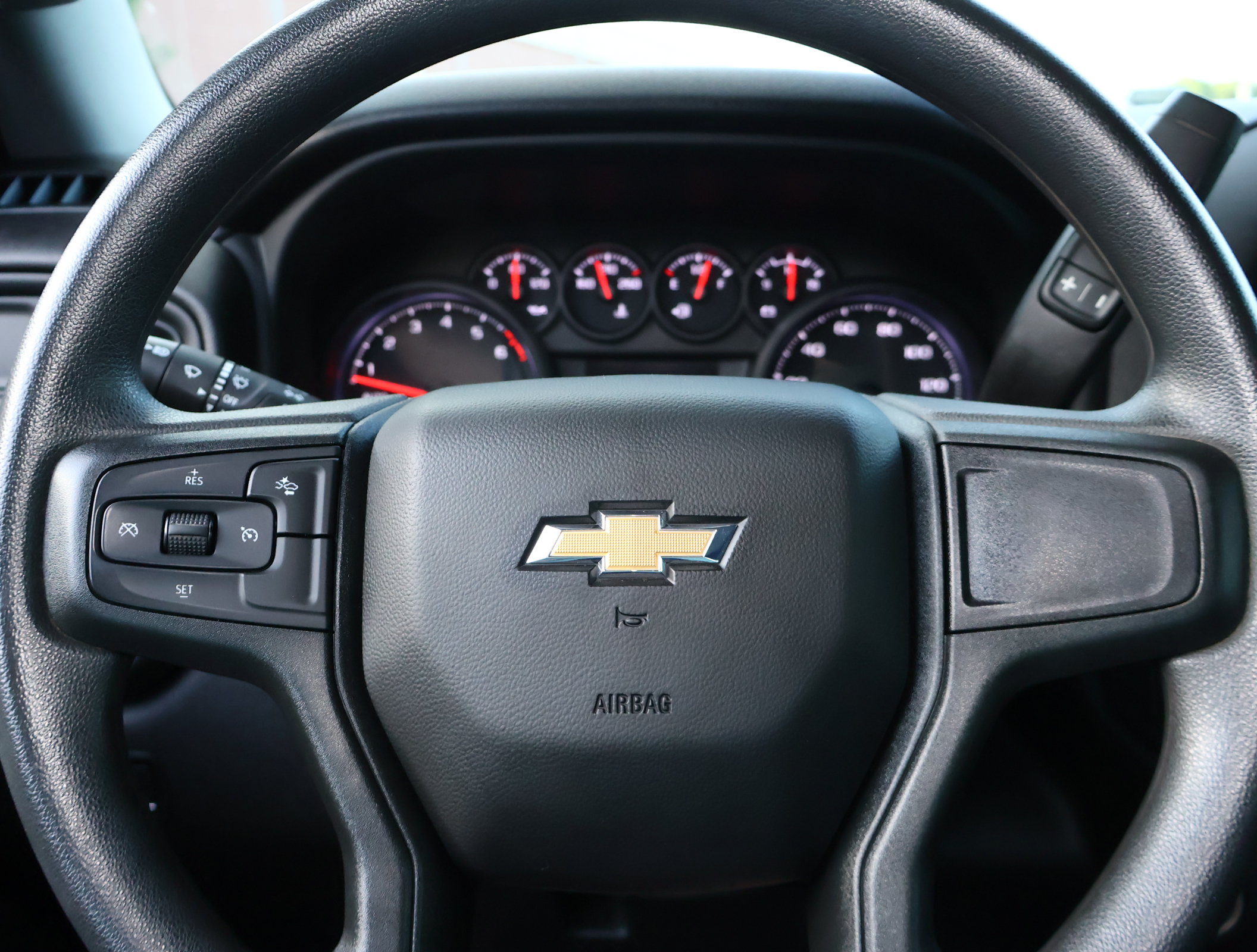 Used 2025 Chevrolet Silverado 1500 W/T RWD image 9