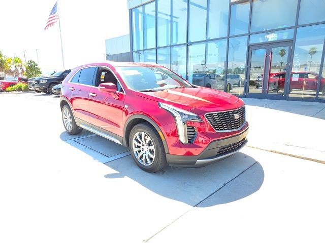 Used 2023 Cadillac XT4 Premium Luxury w/ Enhanced Visibility Package image 2