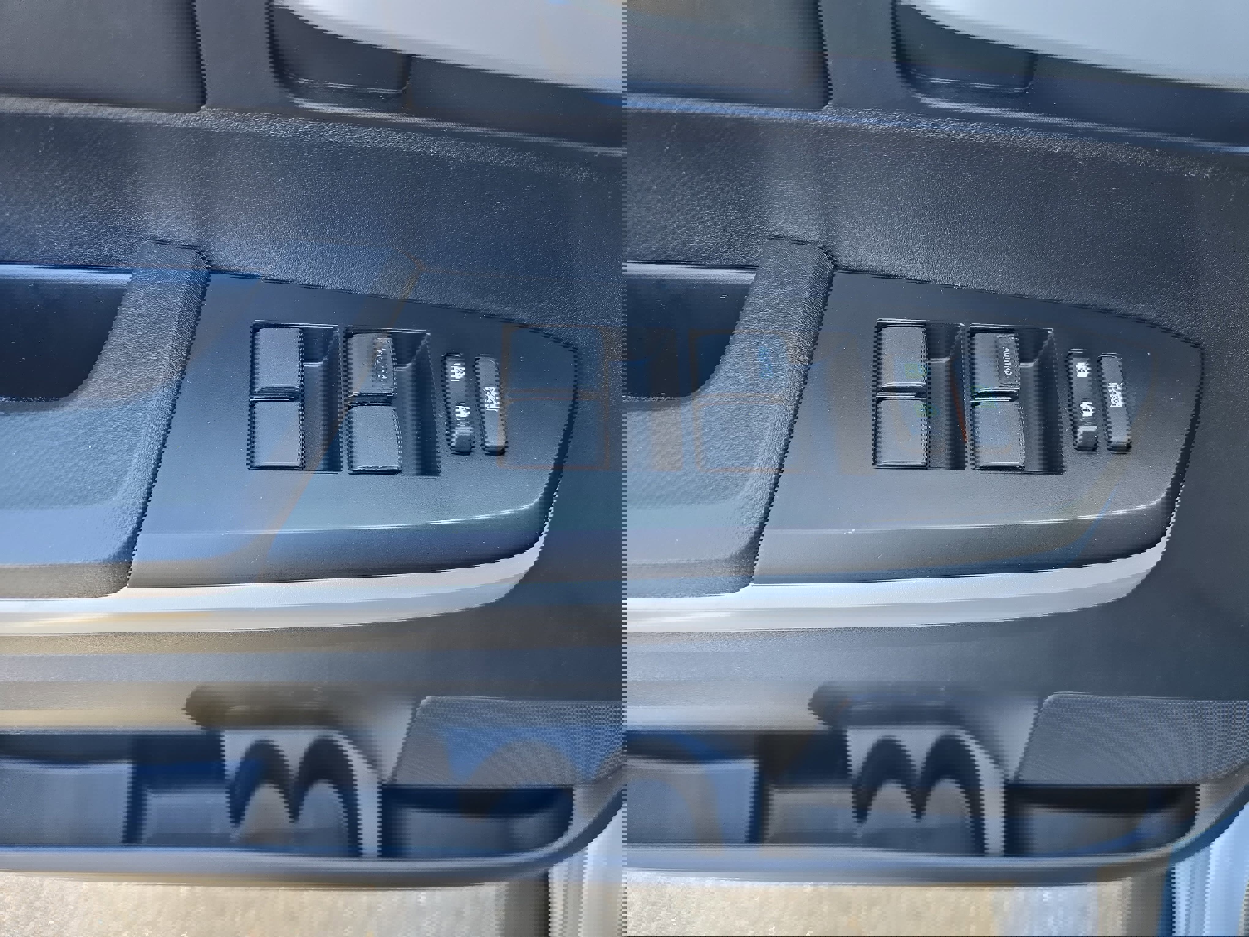 Used 2018 Toyota Tundra Limited w/ TRD Off Road Package image 30