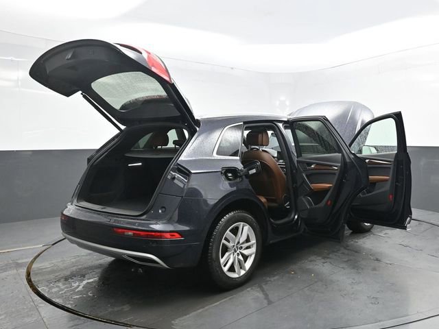 Used 2020 Audi Q5 2.0T Premium w/ Convenience Package image 43