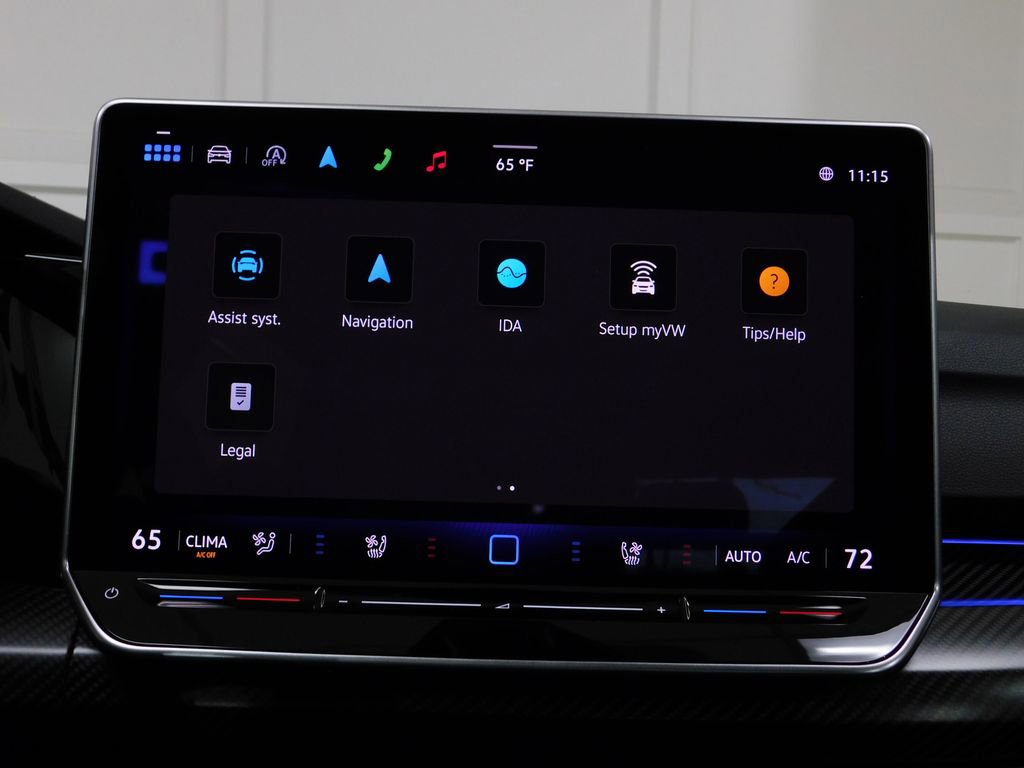 Used 2025 Volkswagen Golf R Black Edition image 59