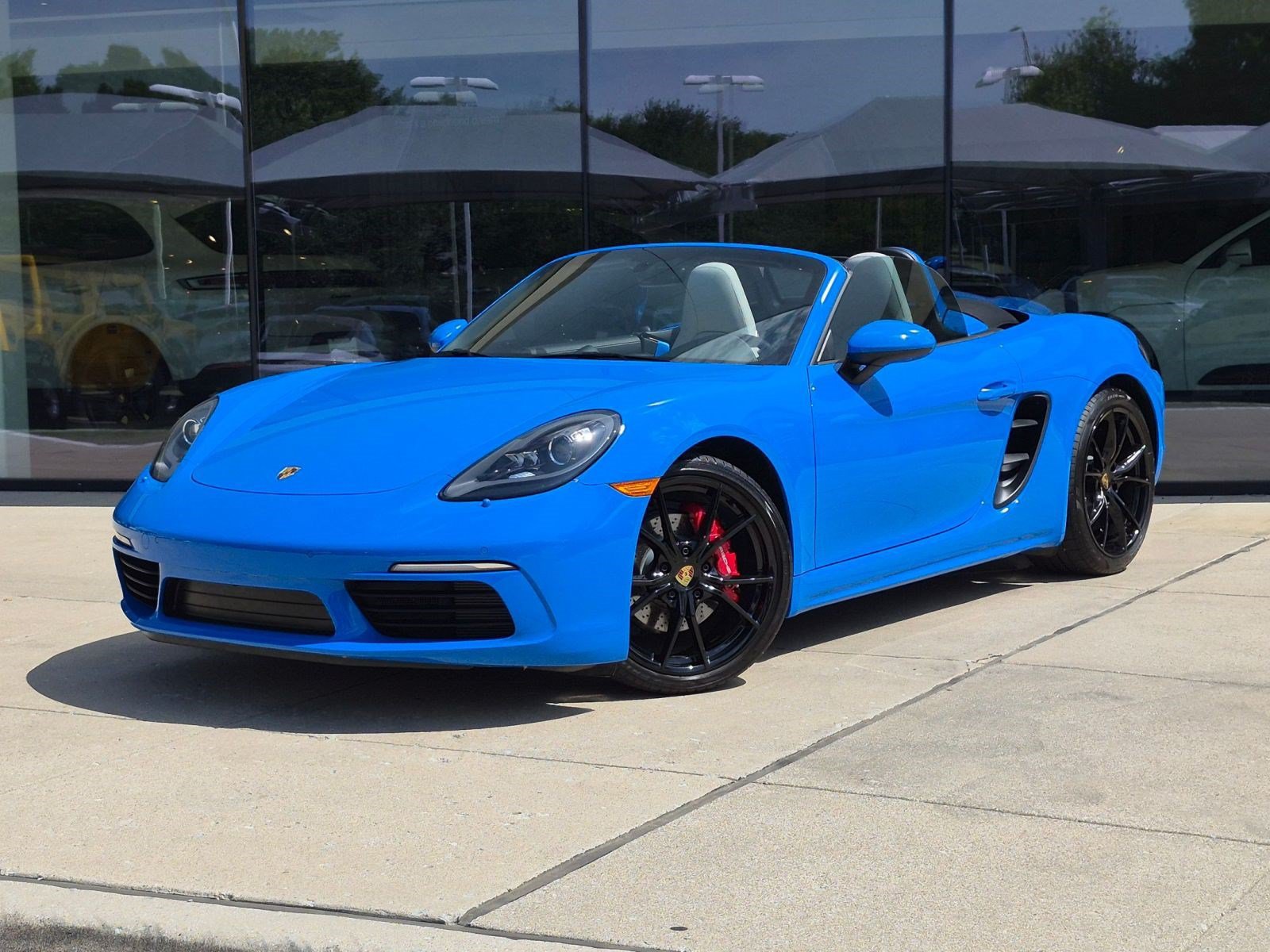 Certified 2025 Porsche 718 Boxster S RWD image 13