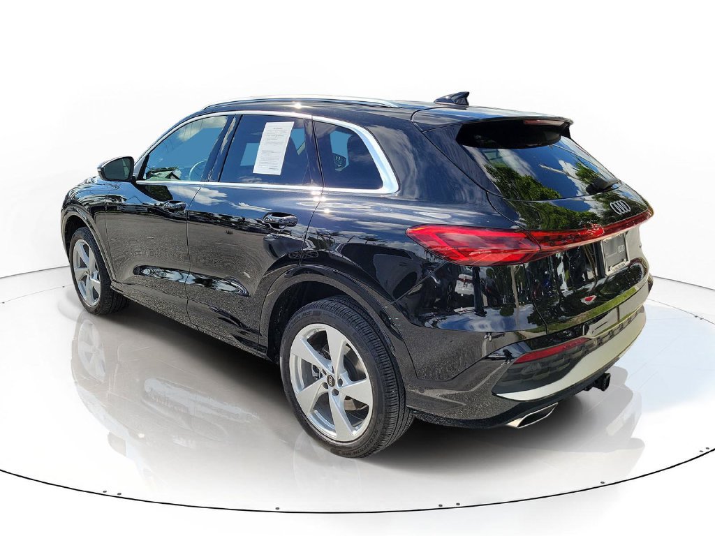 Certified 2025 Audi Q5 Premium Plus AWD/4WD image 3
