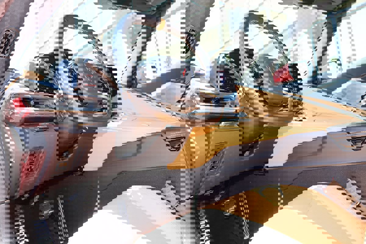 Used 2022 Chevrolet Corvette Stingray Preferred Conv w/ 2LT RWD image 39