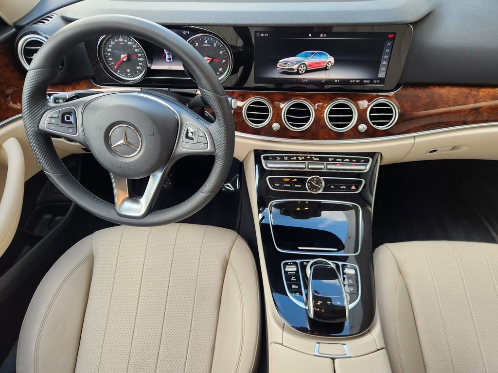 Used 2018 Mercedes-Benz E 300 image 26