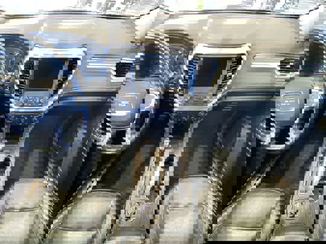 Used 2018 GMC Acadia SLT image 24