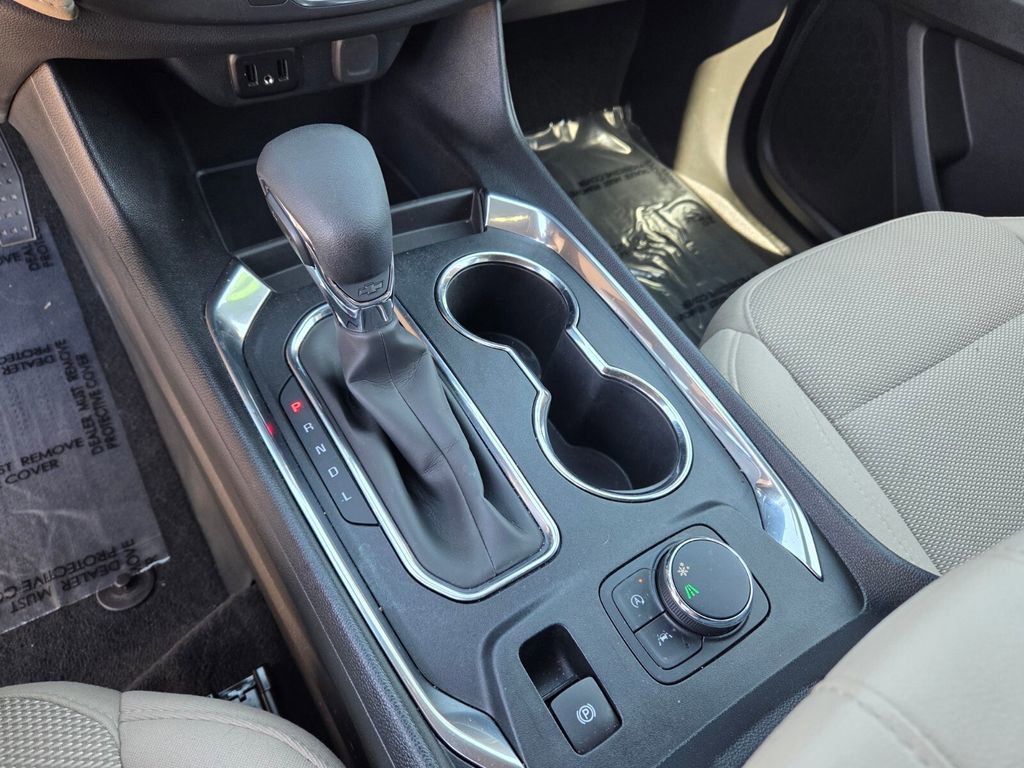 Certified 2023 Chevrolet Traverse LS w/ Midnight/Sport Edition image 23