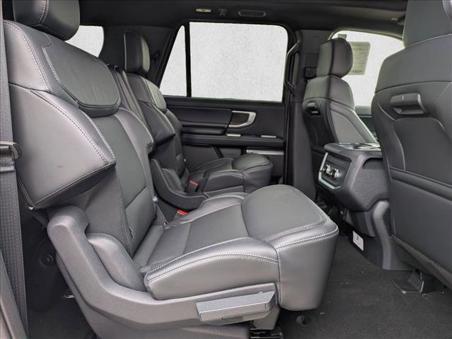 New 2025 Ford Expedition Max Platinum w/ Stealth Appearance Package image 21