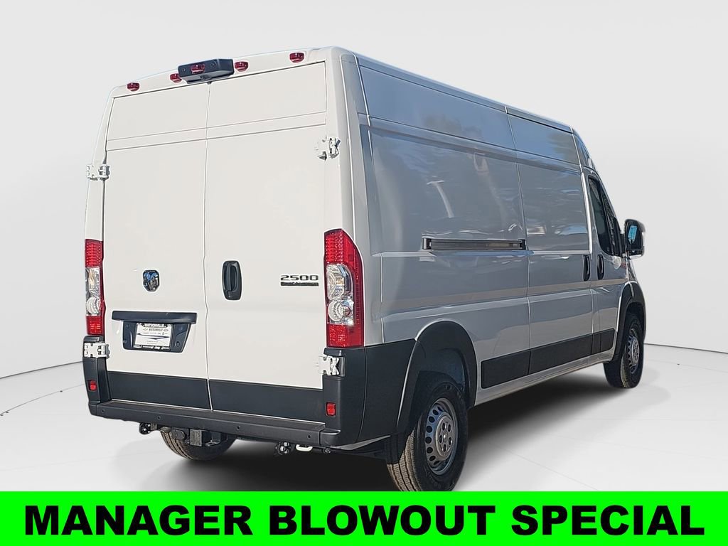 New 2026 RAM ProMaster 2500 w/ Convenience Group FWD image 3