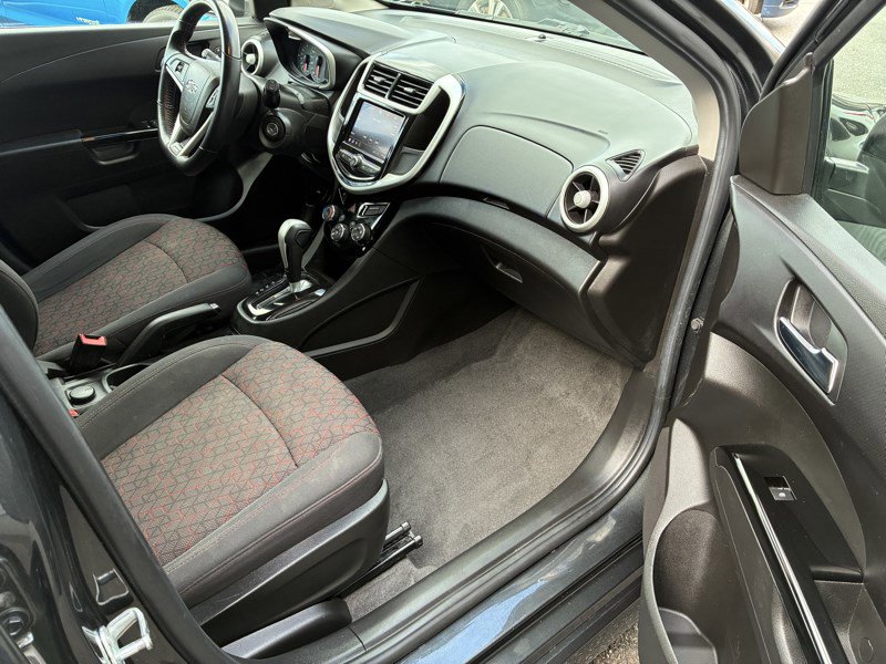 Used 2020 Chevrolet Sonic LT image 18
