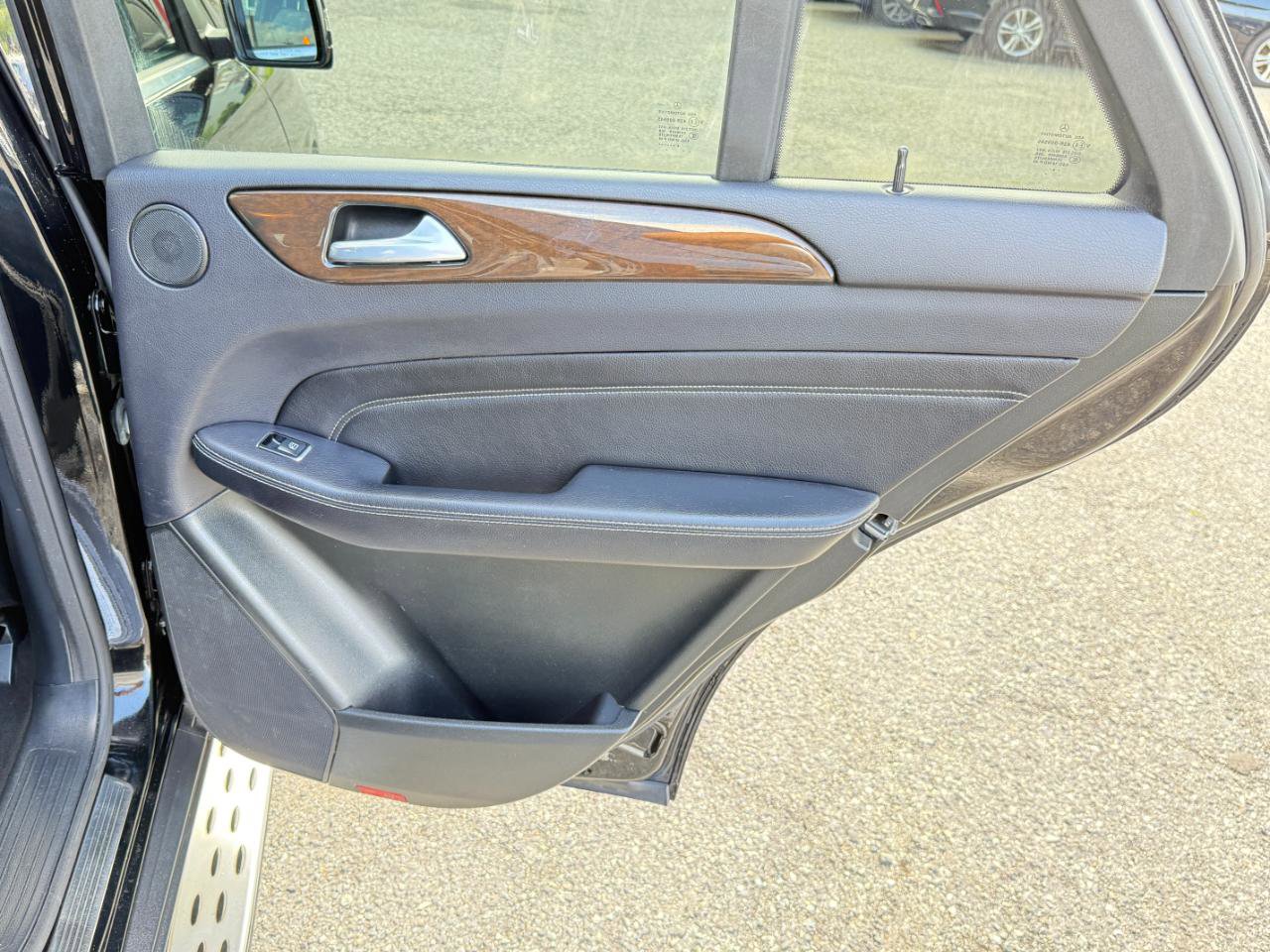 Used 2015 Mercedes-Benz ML 350 4MATIC w/ Premium 1 Package image 40